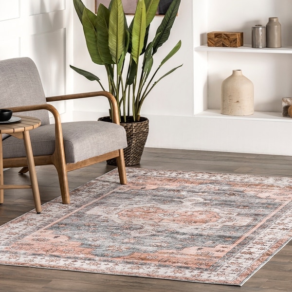Bulgarra 4' x 6' Area Rug Bulgarra 4' x 6' Area Rug
